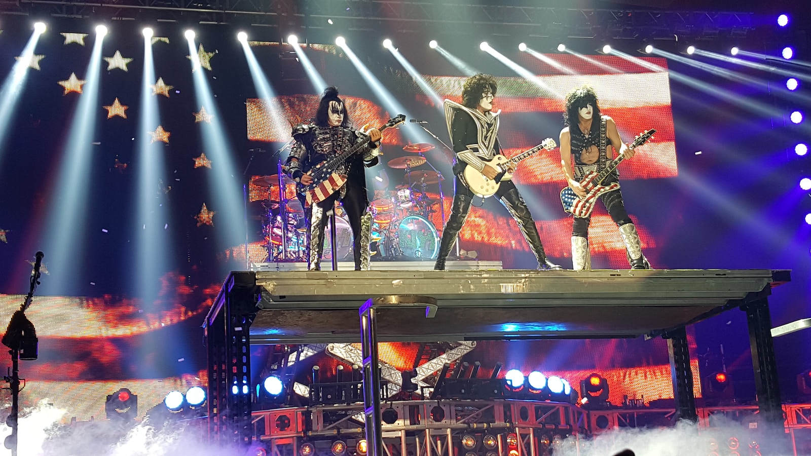 Kiss band on stage